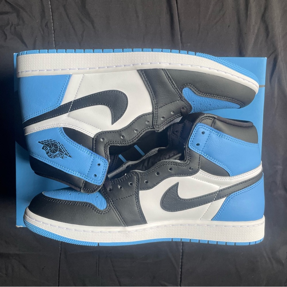 Jordan 1 Retro High OG ‘UNC TOE’ Brand New 12M